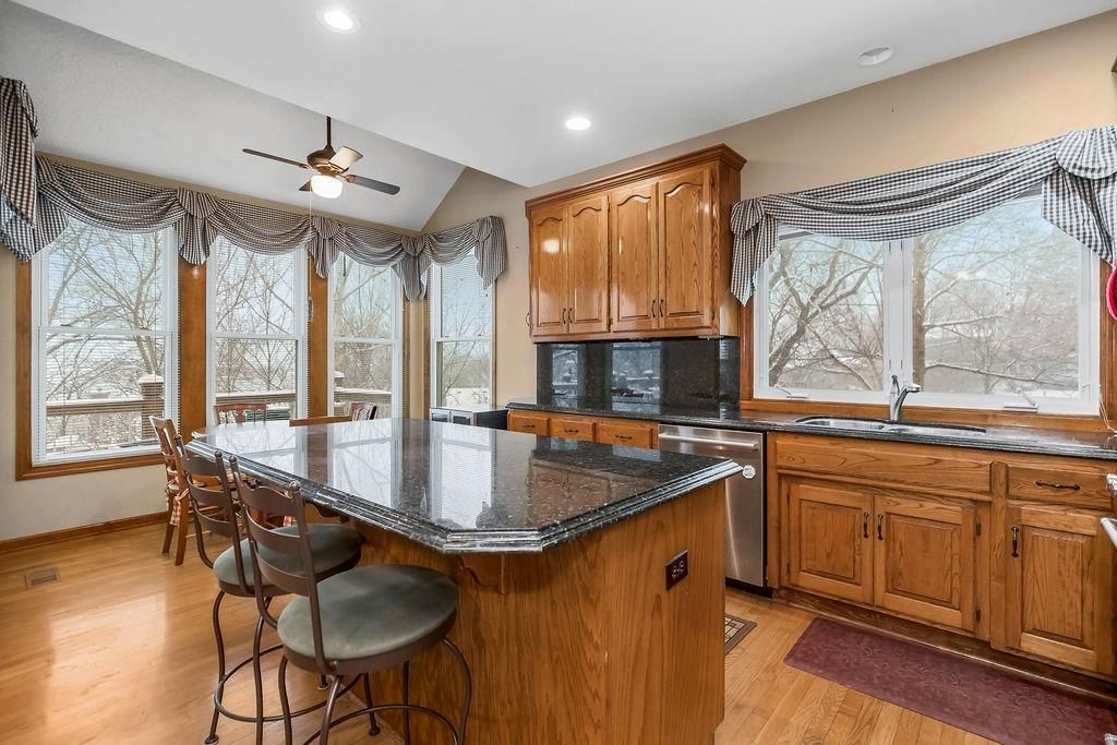 5530 Rene Street — photo 11