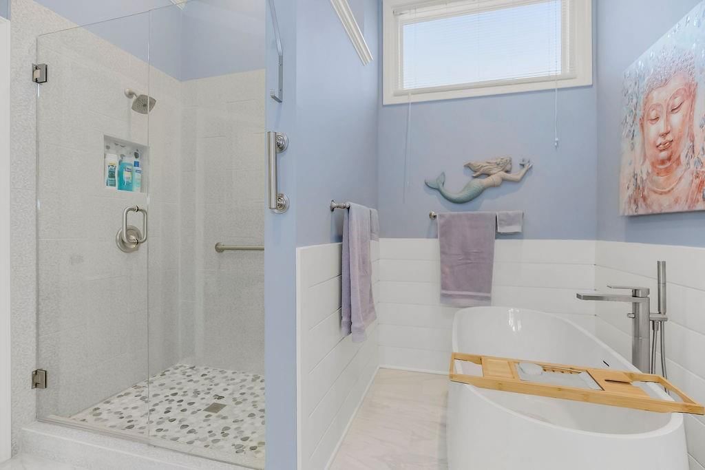 5530 Rene Street — photo 23