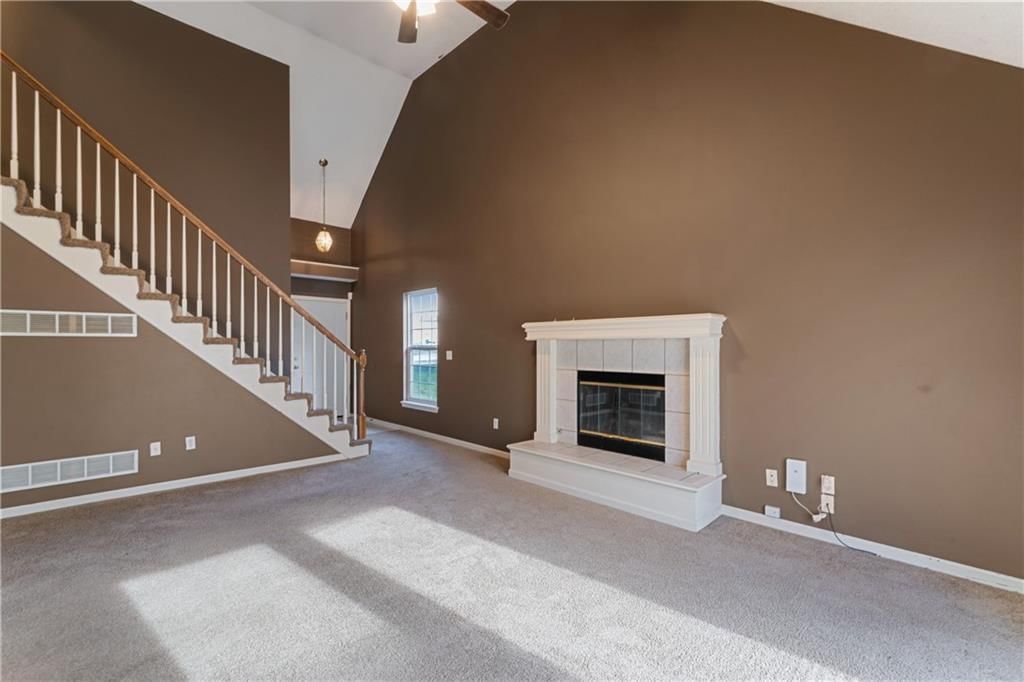 703 NE Swann Circle — photo 5