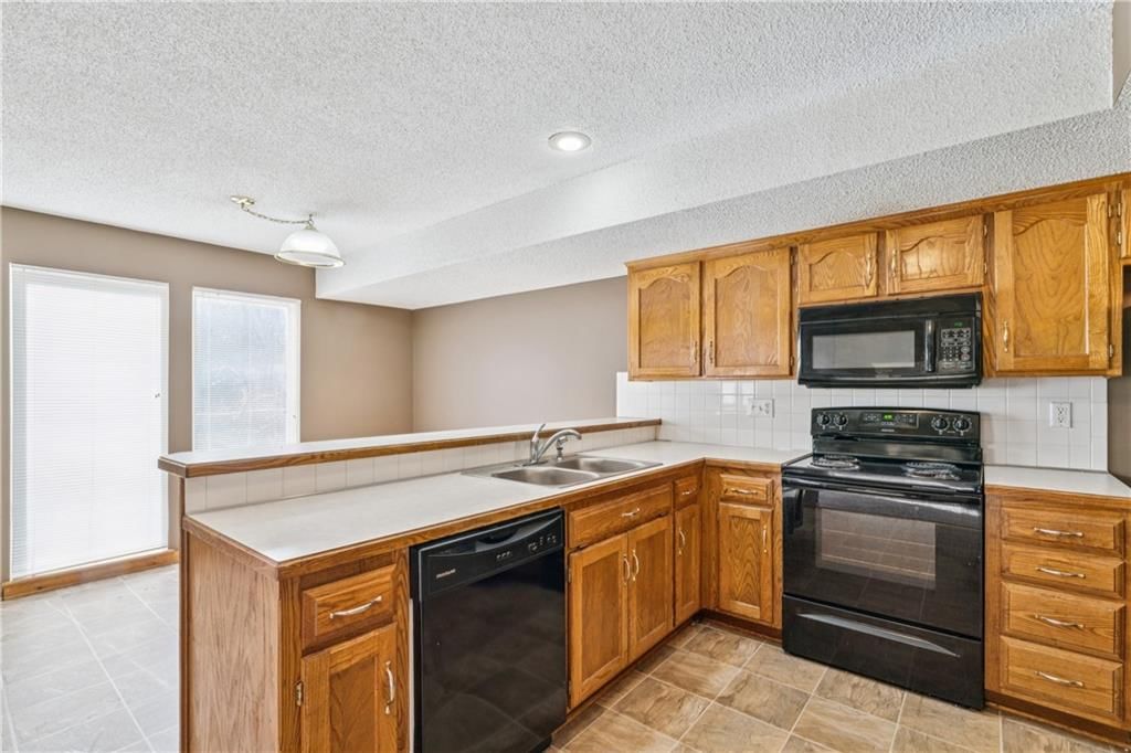 703 NE Swann Circle — photo 11
