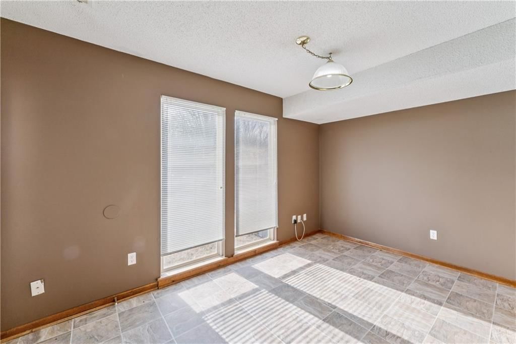 703 NE Swann Circle — photo 33