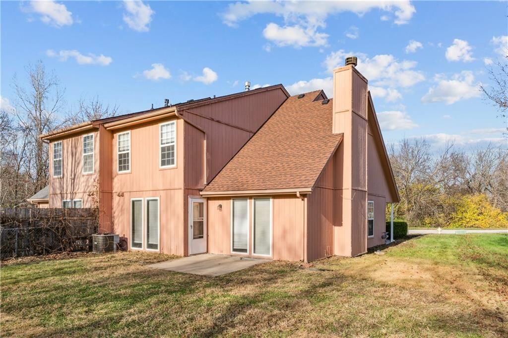 703 NE Swann Circle — photo 35