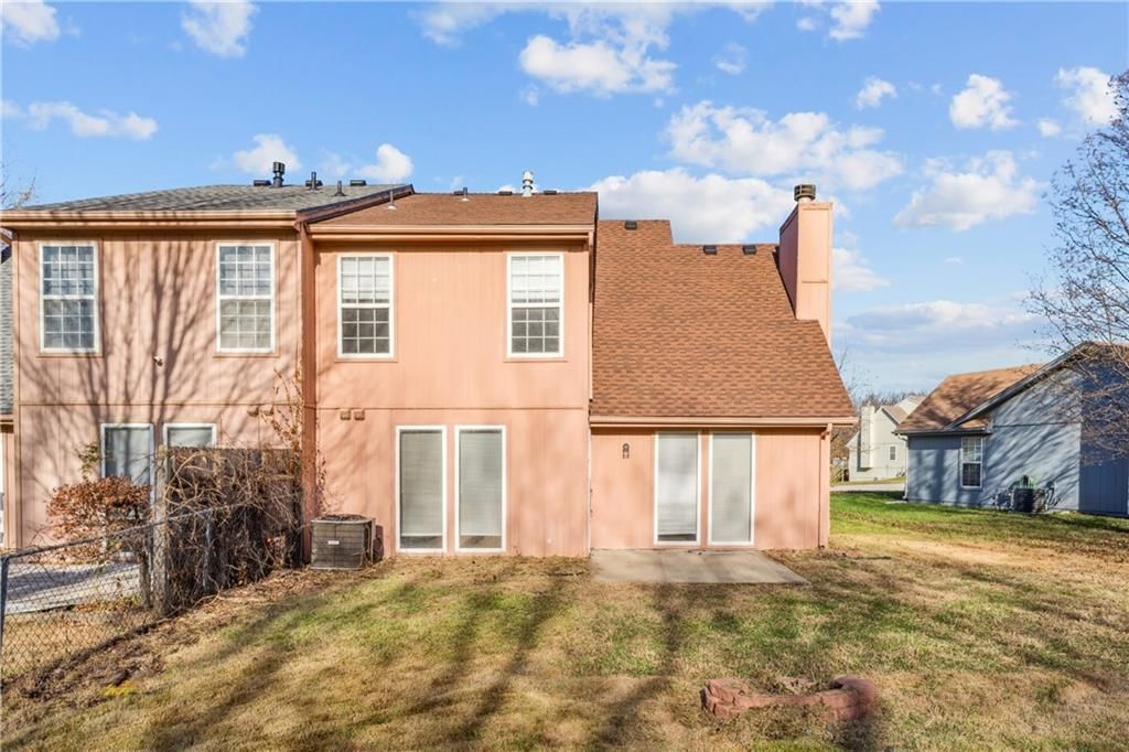 703 NE Swann Circle — photo 36