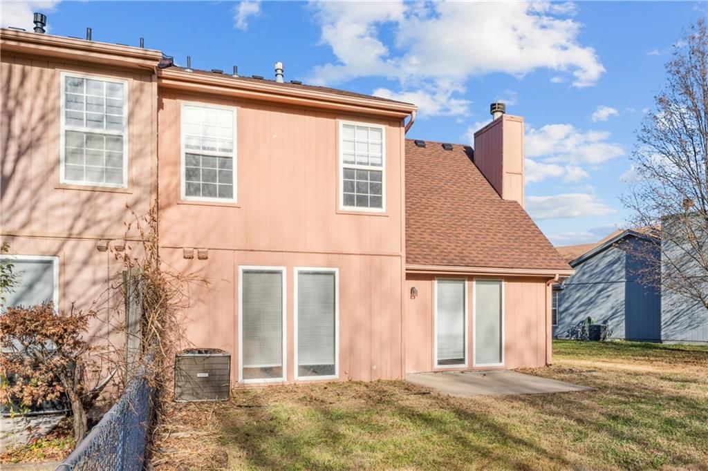 703 NE Swann Circle — photo 37
