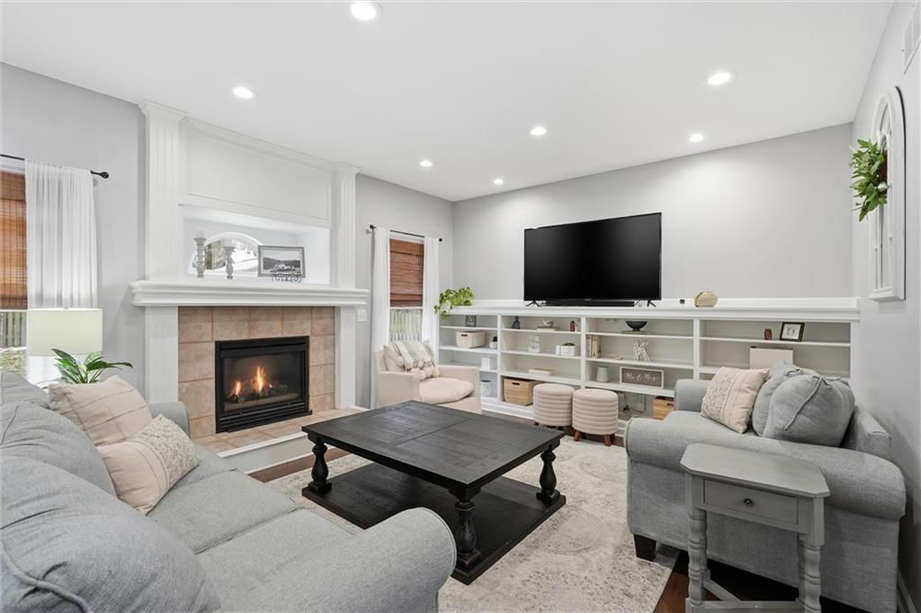 5725 Marion Street — photo 5