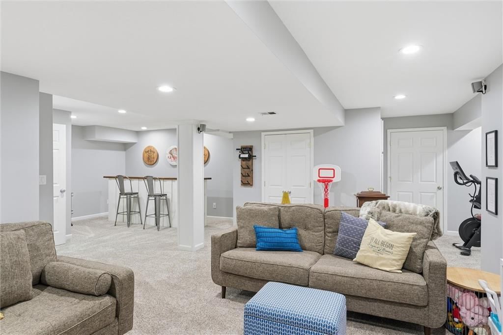5725 Marion Street — photo 25