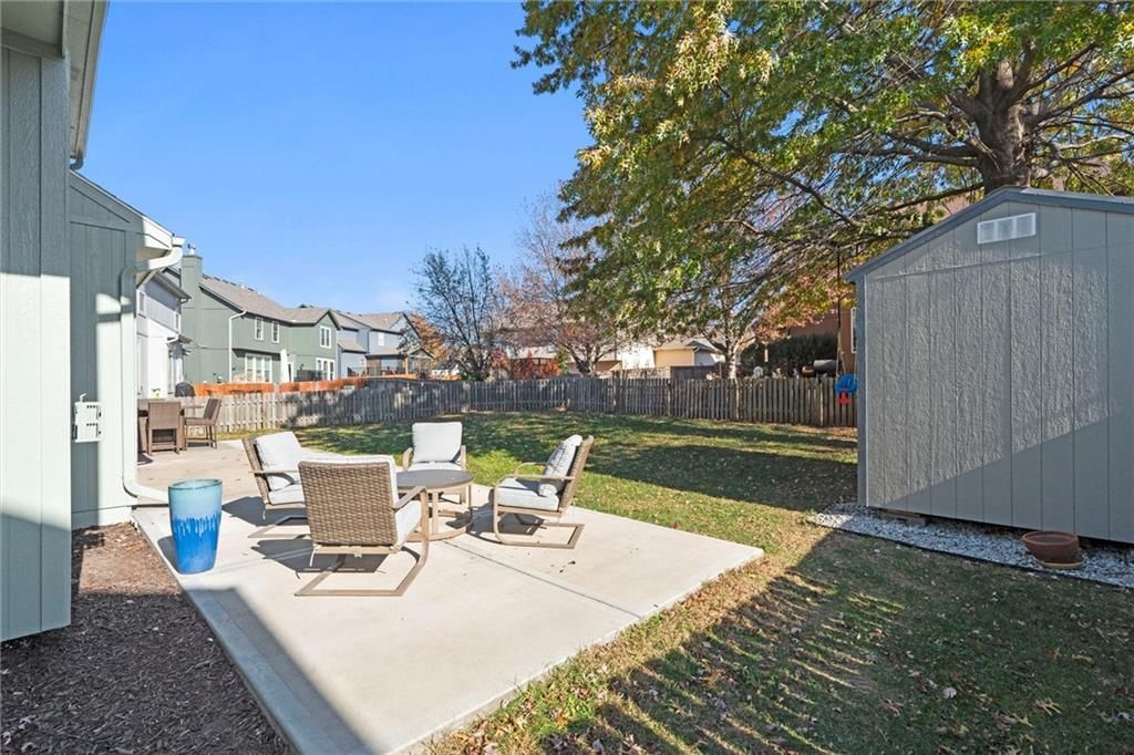 5725 Marion Street — photo 32