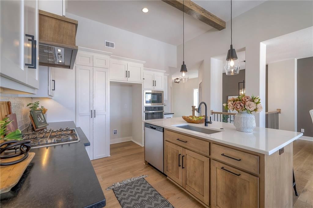 15373 W 173rd Terrace — photo 39