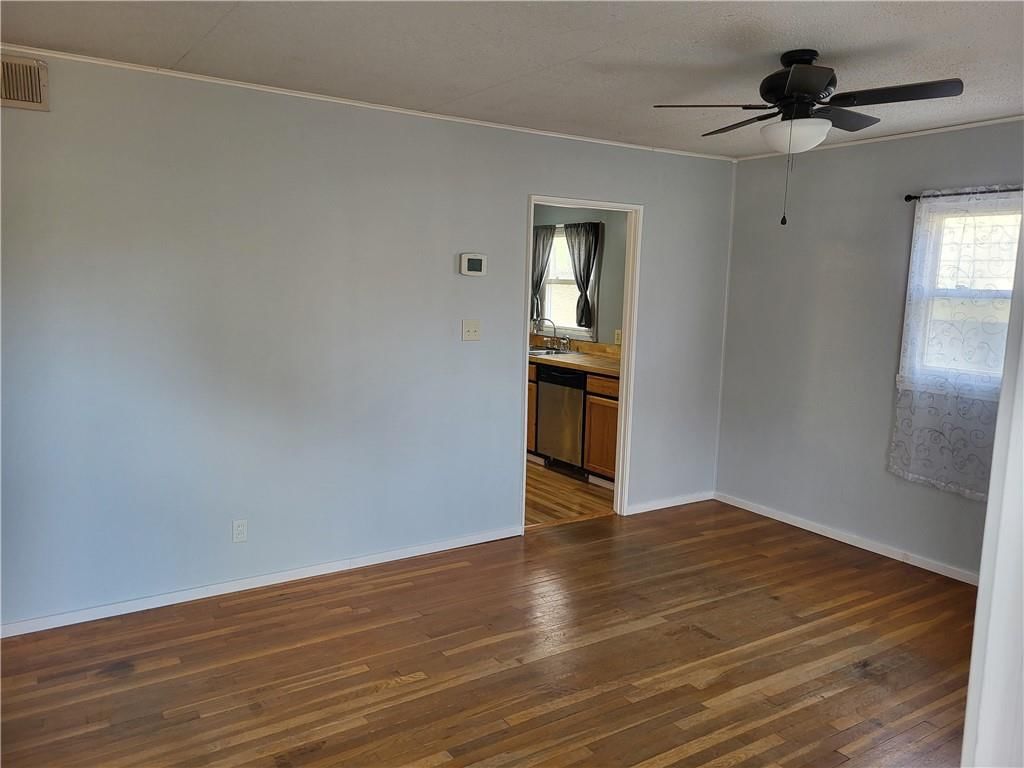 2716 Appleton Avenue — photo 8