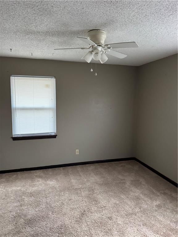 8808 E 58th Terrace — photo 16