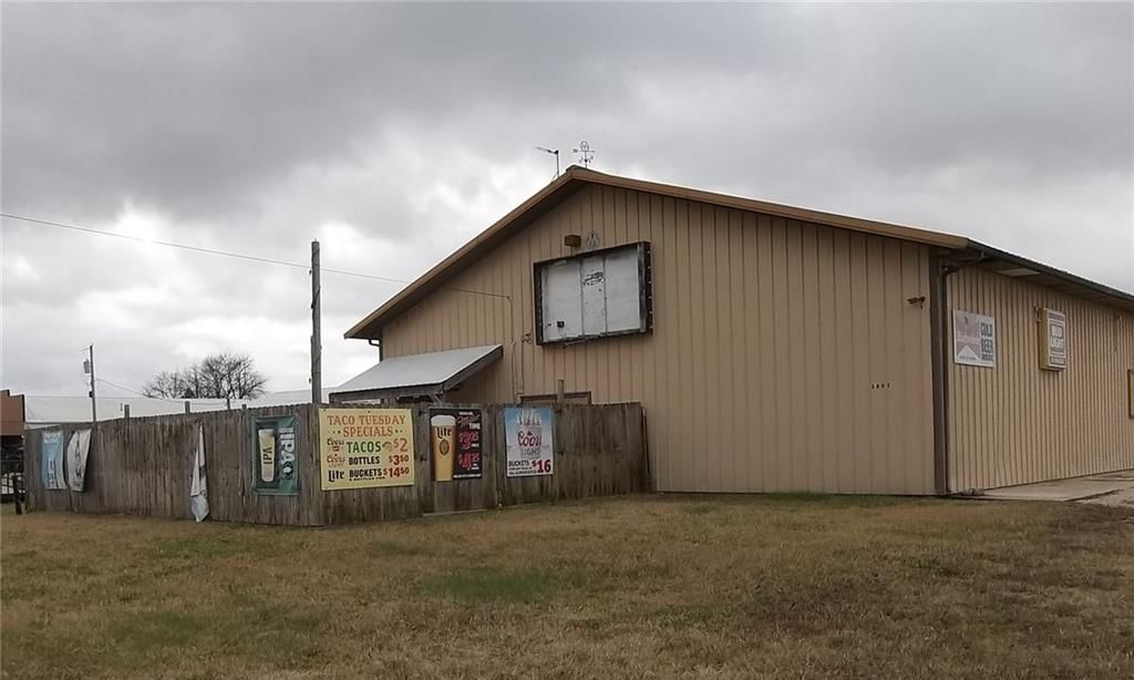 3801 S Santa Fe Avenue — photo 2