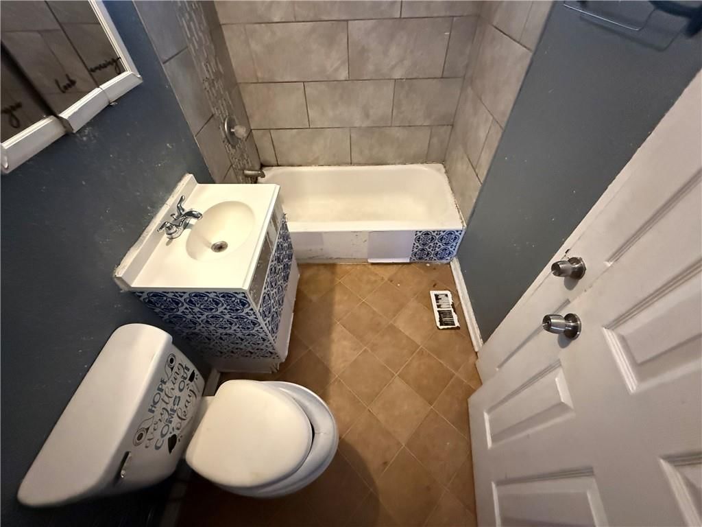 3801 Myrtle Avenue — photo 12