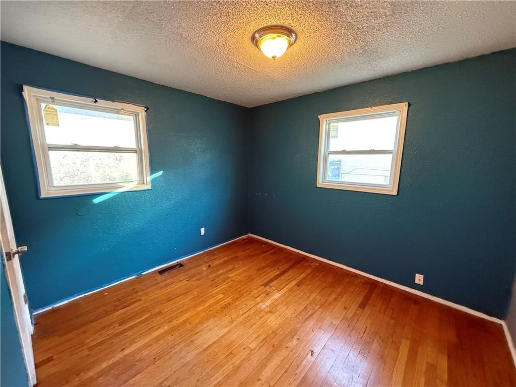 3801 Myrtle Avenue — photo 16