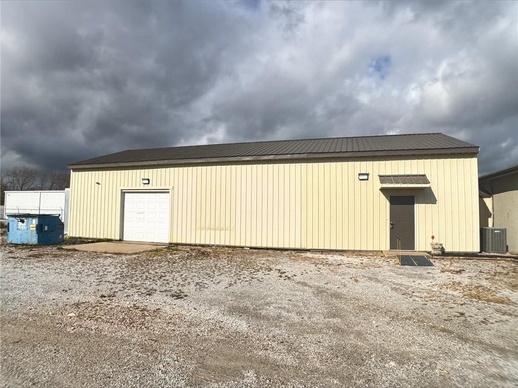 2307 Missouri Avenue — photo 4