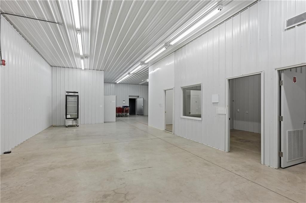 2307 Missouri Avenue — photo 33
