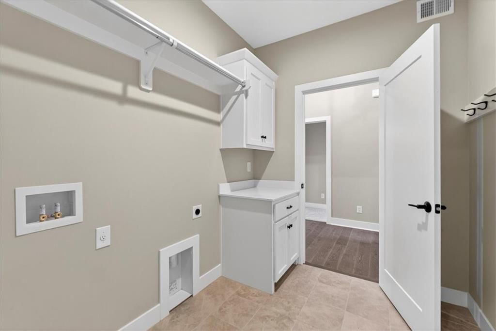 9468 Shady Bend Road — photo 32