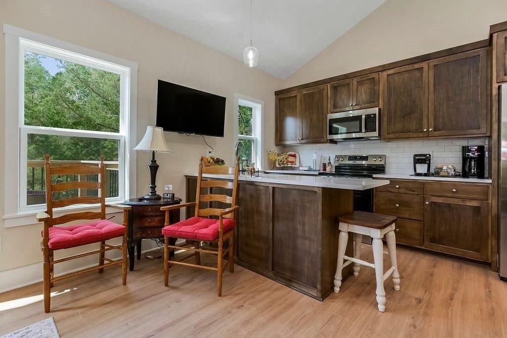 38 S Lakeside Circle — photo 3
