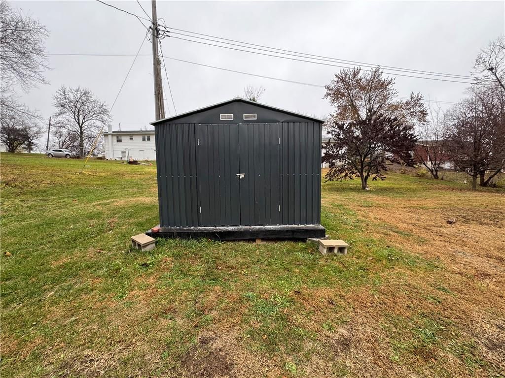 503 E Corrine Street — photo 4