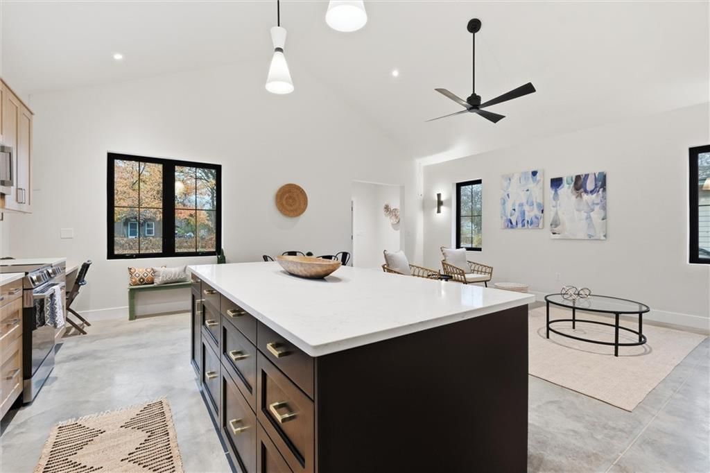 516 Lake Street — photo 11