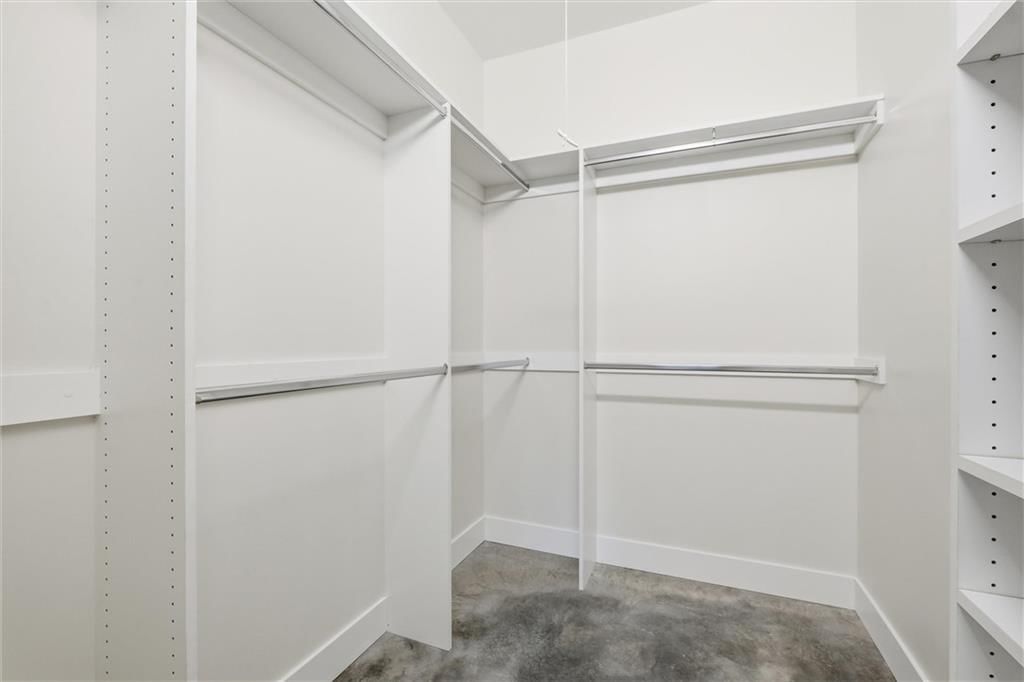 516 Lake Street — photo 22