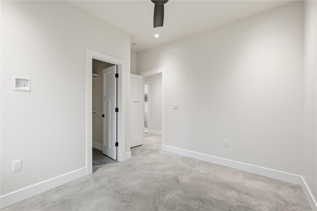 516 Lake Street — photo 26