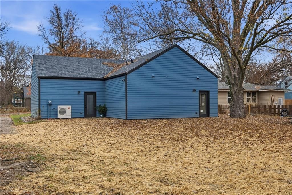 516 Lake Street — photo 28