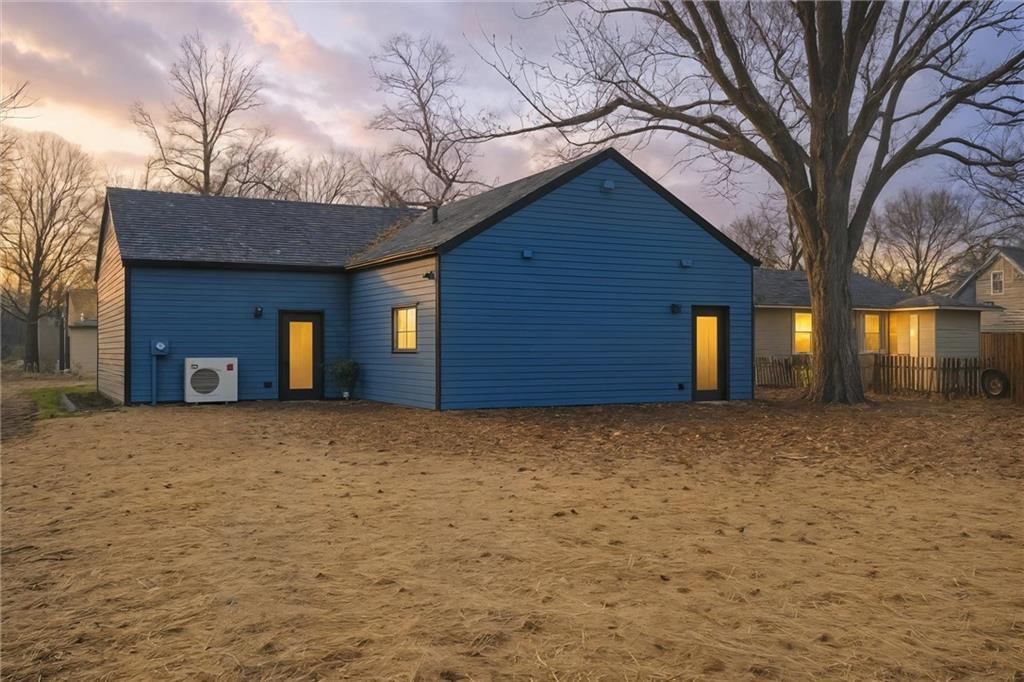 516 Lake Street — photo 29