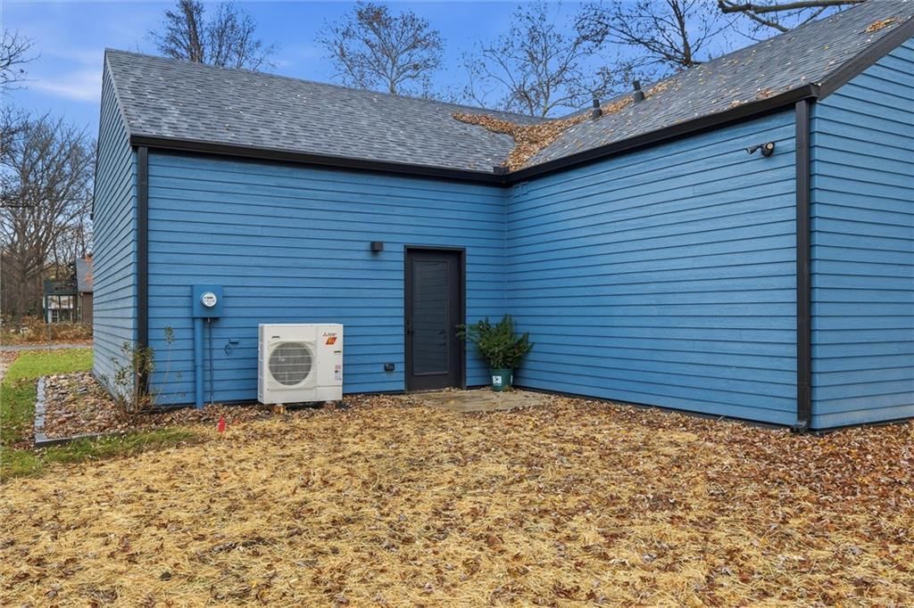 516 Lake Street — photo 31
