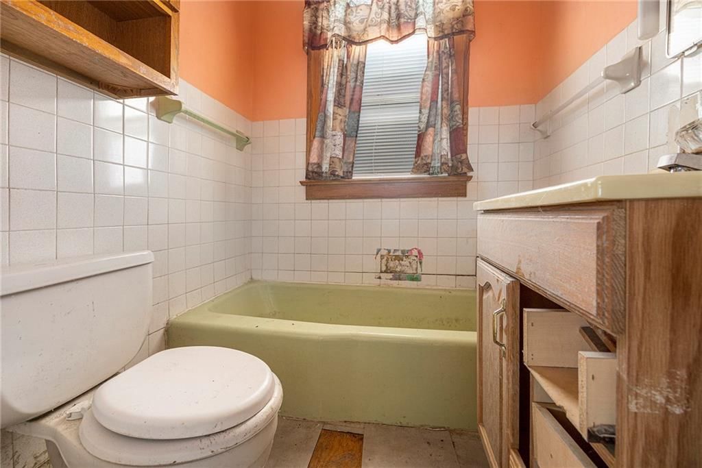 134 N Belmont Boulevard — photo 16