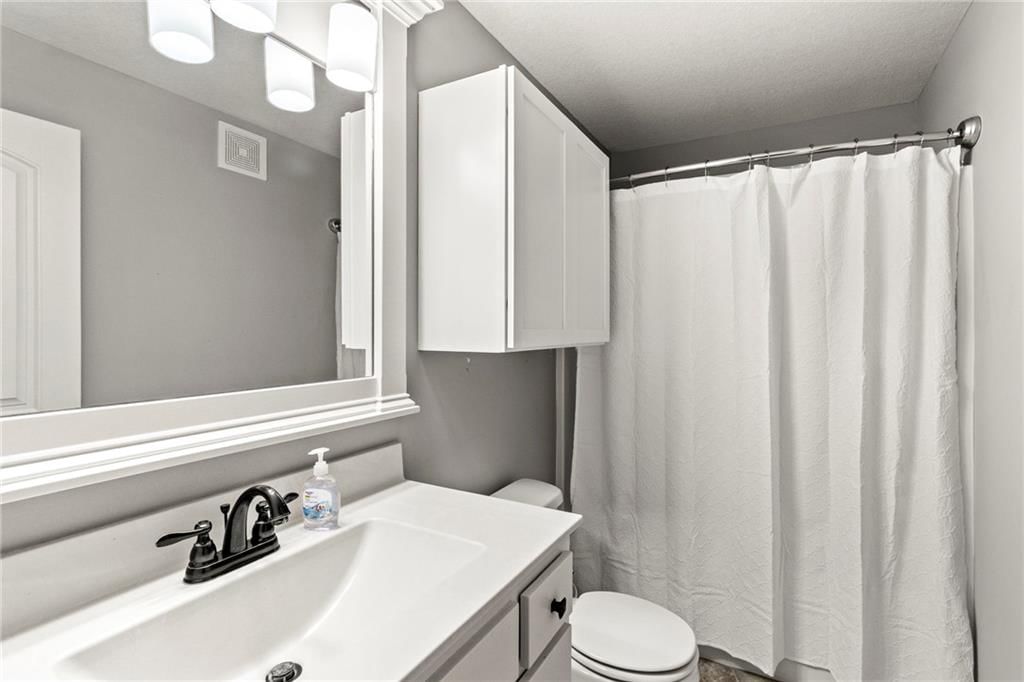 705 Chisam Road — photo 28