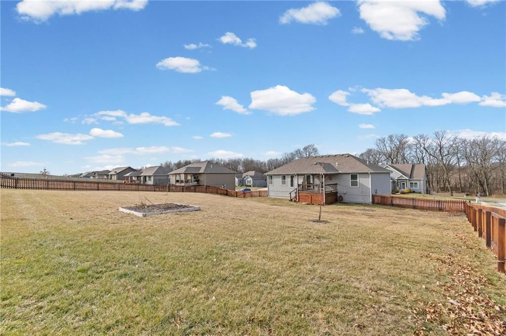 705 Chisam Road — photo 34