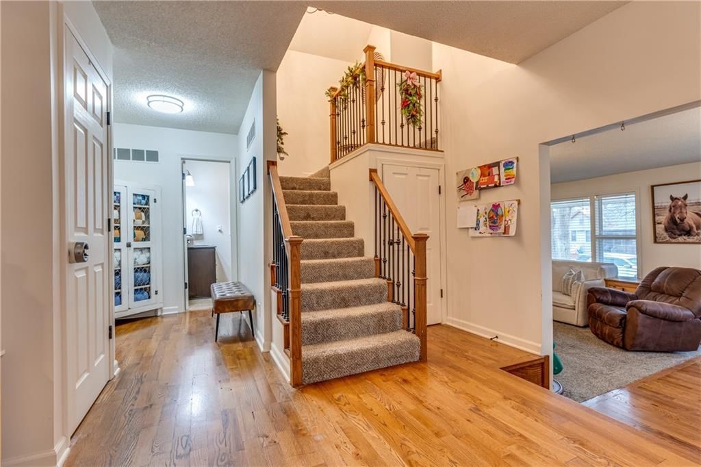 204 E Shawnee Street — photo 21