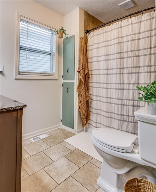204 E Shawnee Street — photo 28