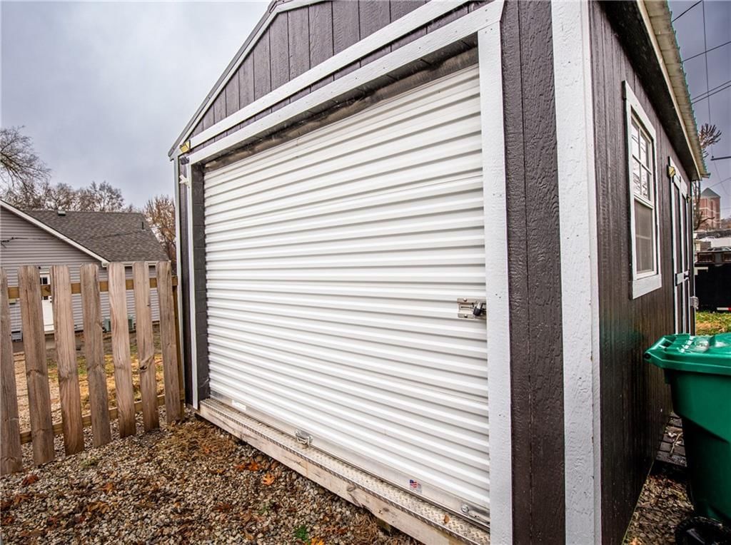 204 E Shawnee Street — photo 45