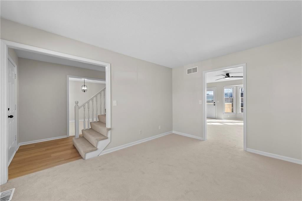 13313 Corrington Avenue — photo 6