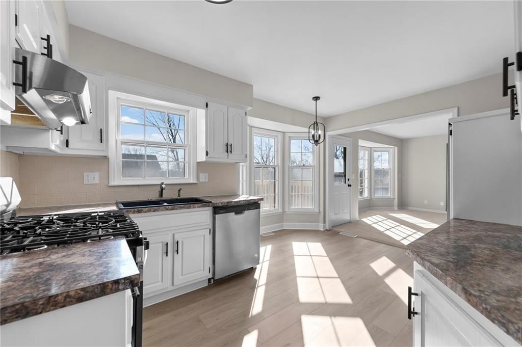 13313 Corrington Avenue — photo 15