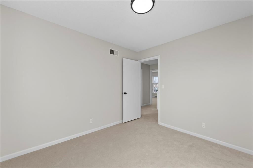 13313 Corrington Avenue — photo 26