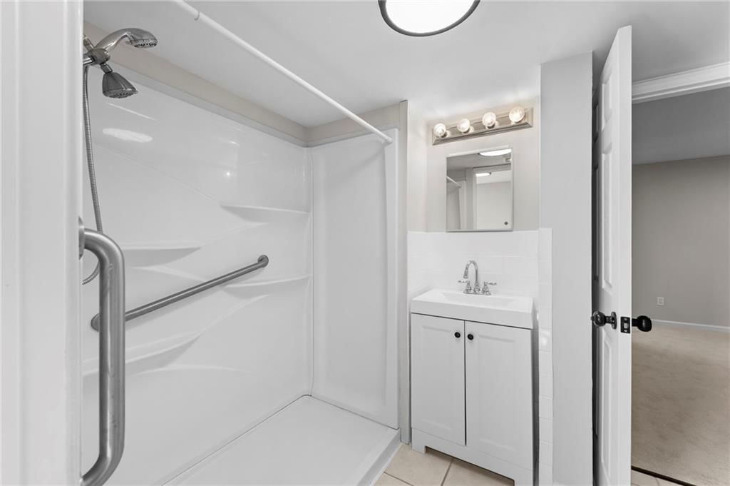 13313 Corrington Avenue — photo 38