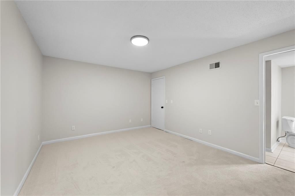 13313 Corrington Avenue — photo 39