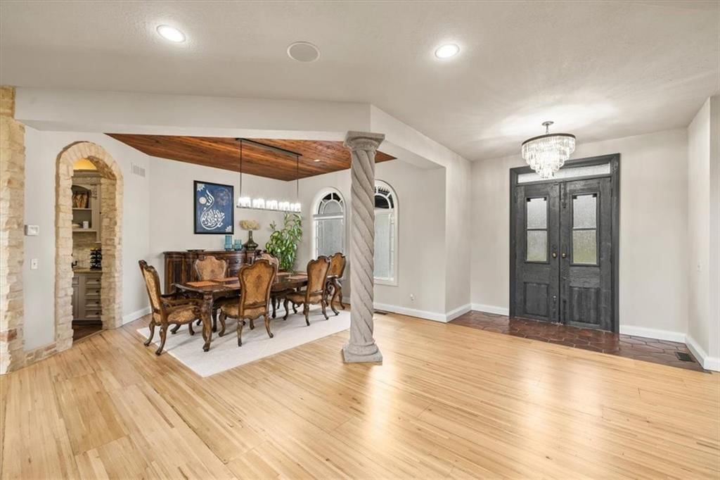 8519 N Sycamore Avenue — photo 19