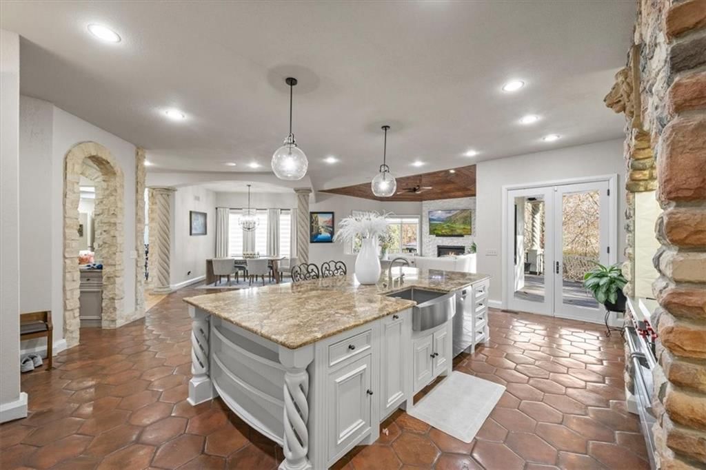 8519 N Sycamore Avenue — photo 32