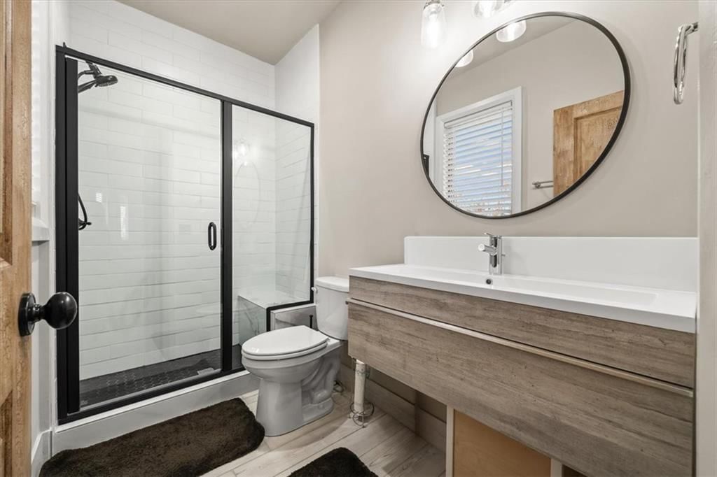 8519 N Sycamore Avenue — photo 57