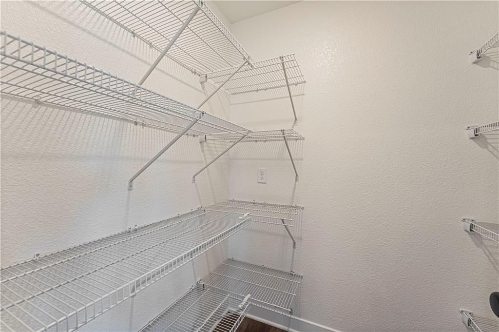 8724 SW Edgewater Drive — photo 10