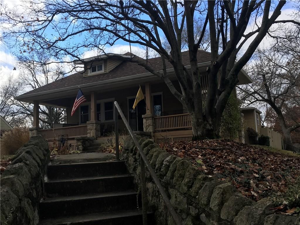 1600 S Broadway Street — photo 2