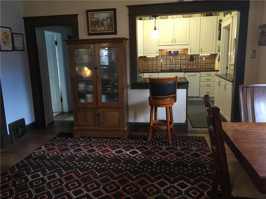 1600 S Broadway Street — photo 17