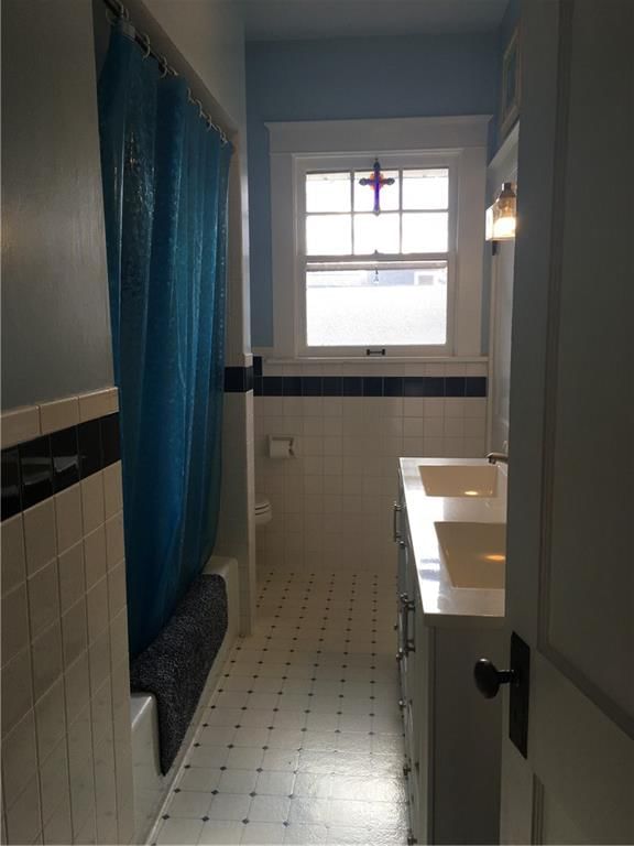 1600 S Broadway Street — photo 39