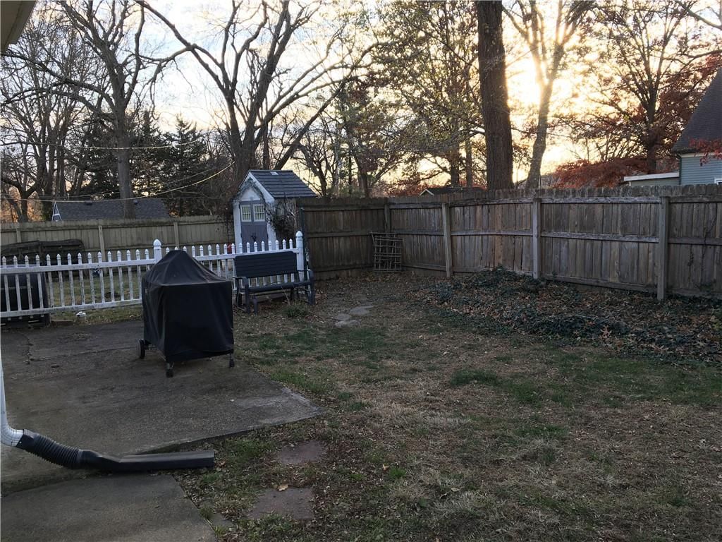 1600 S Broadway Street — photo 44