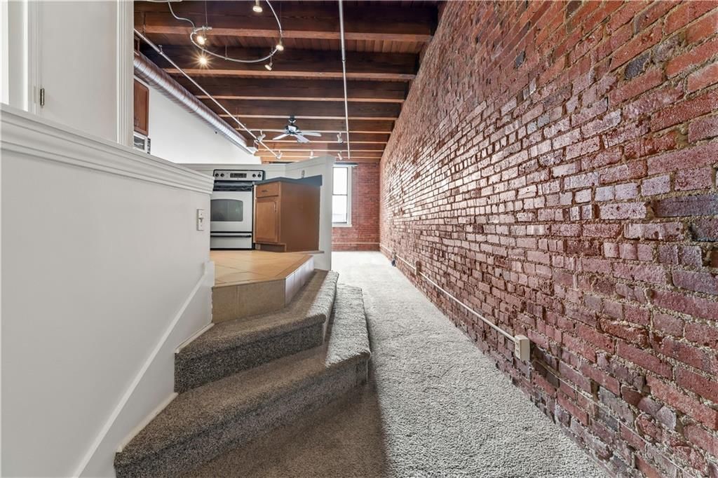 700 Broadway Boulevard — photo 2