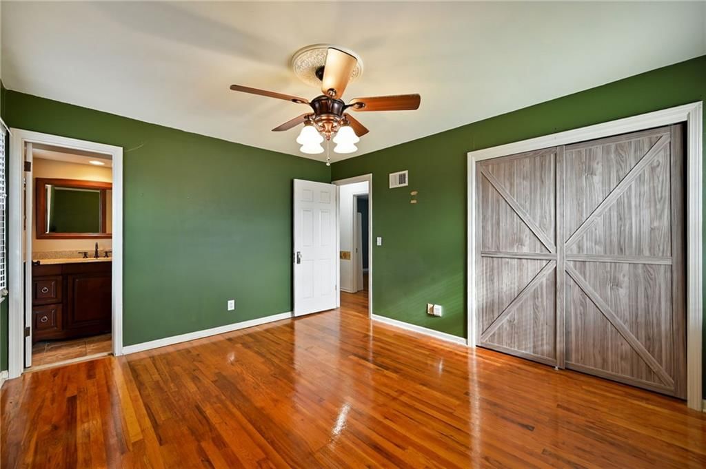 10128 Nall Avenue — photo 14