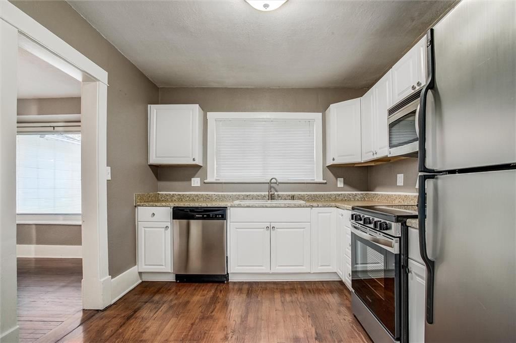 1416 W College Street — photo 18